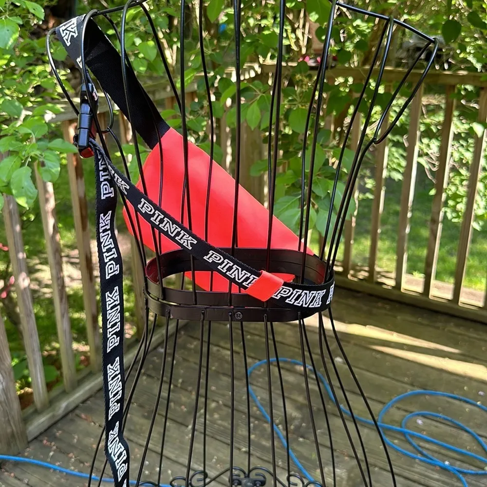 Victorias Secret Pink Salmon Fanny Pack Butt Pack.​ - Image 4