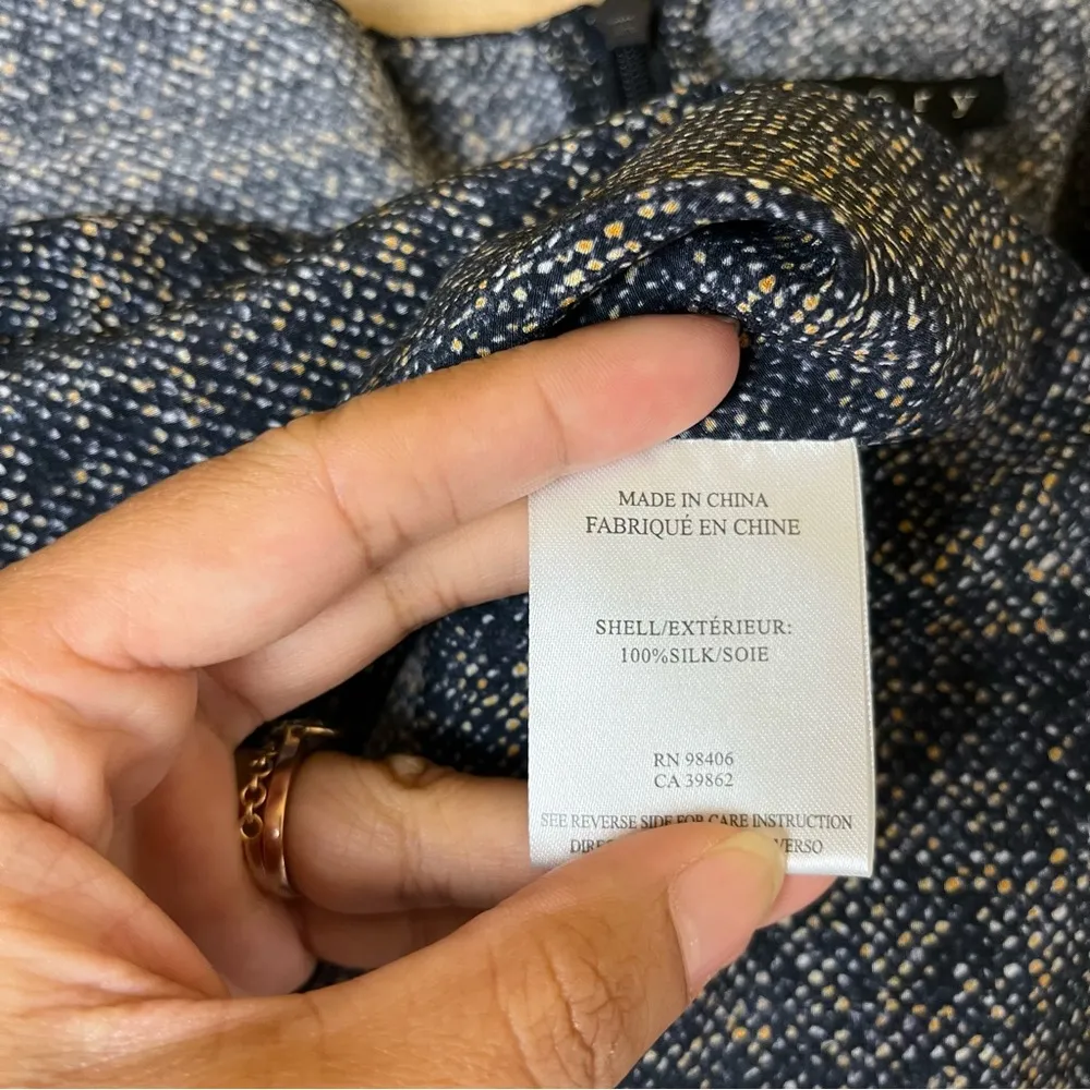 Theory Speckled V Neck Blouse - Image 7