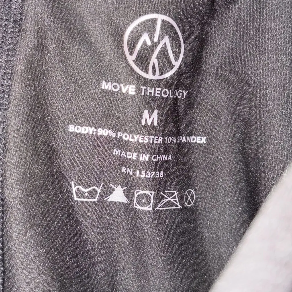 Move theology skirt Size M - Image 4