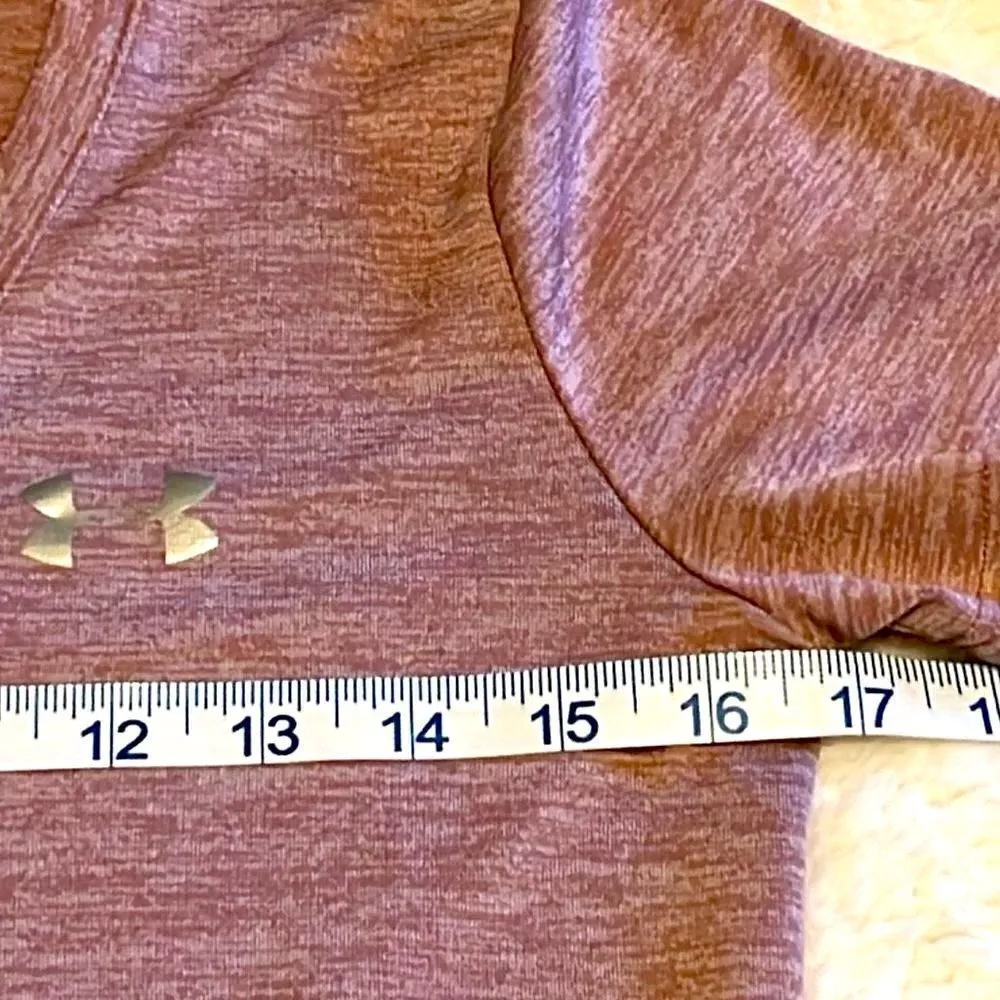 Under Armour V-Neck Heatgear‎ Shirt. Size XS. Dusty Rose - Image 3