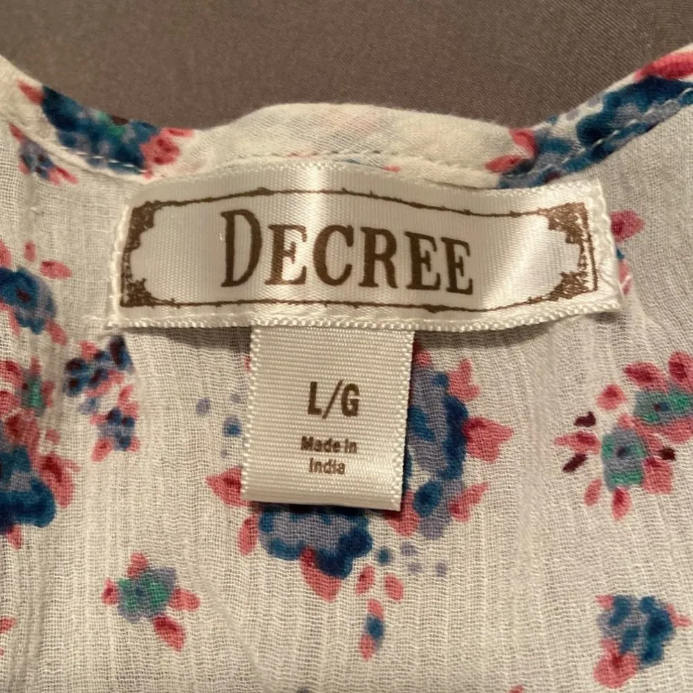 Decree  Boho Cottage Core Lace Front Peasant Blouse - Image 6