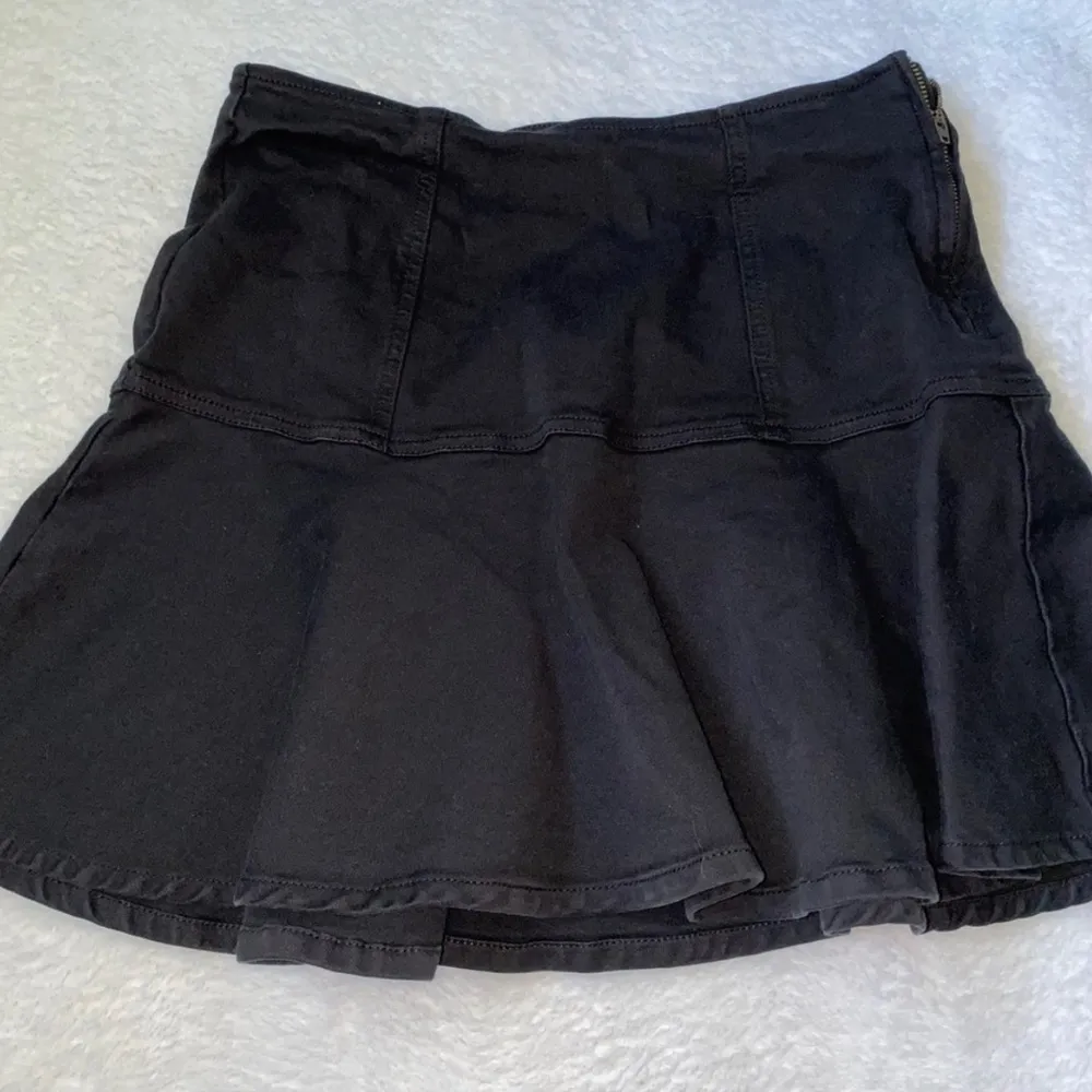 Pacsun black skater skirt - Image 4
