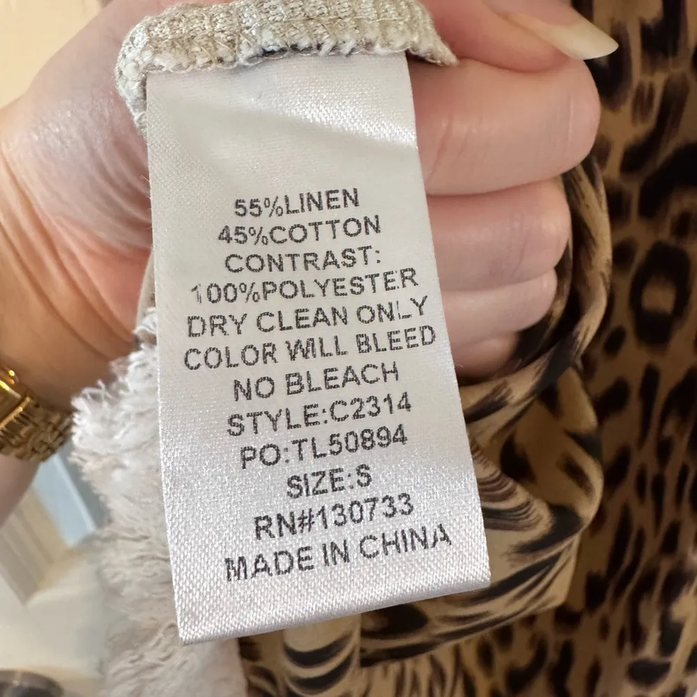 Tan Cream Ruffled Cap Sleeve Blouse - Image 5