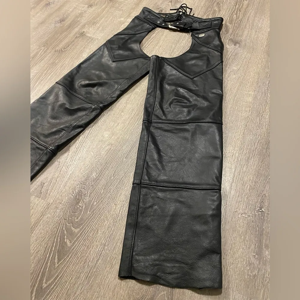 Harley Davidson Leather Belted Riding Chaps | Pants Black - Image 4