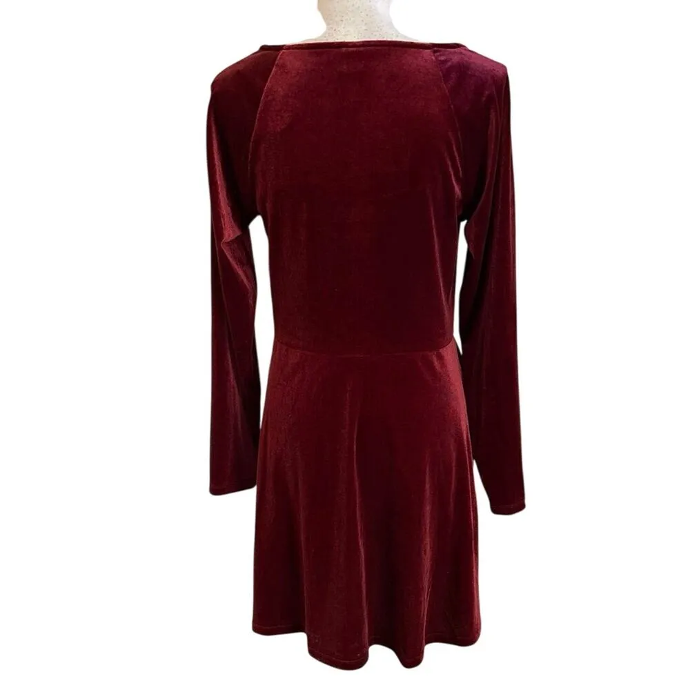 NEW Old Navy L Velvet Long Sleeve Mini Dress Square Neck Fire Scarlet Witchy - Image 2