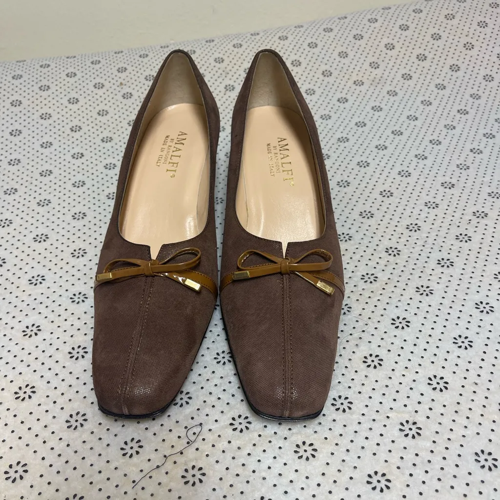 AMALFI RANGONI Luke Pump Heels Shoes Brown Chamy Patent Bow Size 8.5 - Image 2