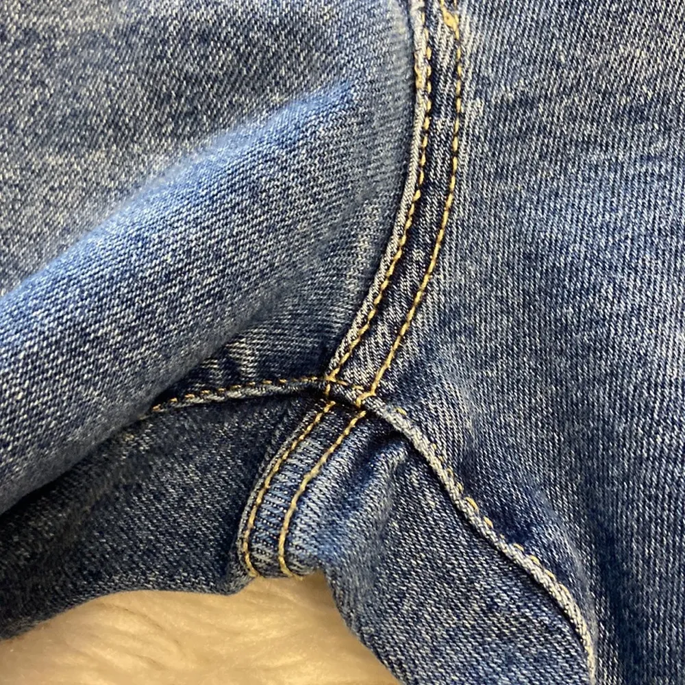 JORDACHE Jeans High Rise Straight-size 14 inseam 28” excellent condition - Image 9