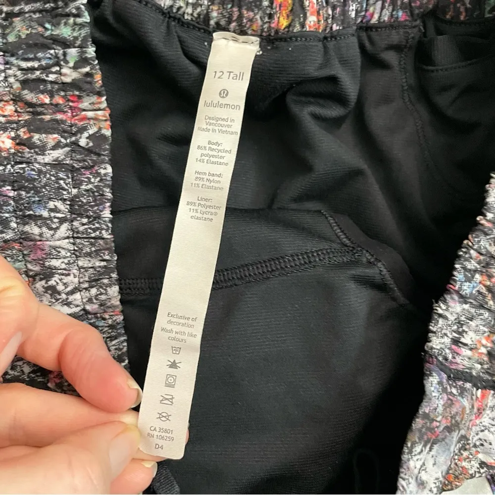 Lululemon Hottie Hot Short Reflectors Built In Liner Mesh Vitalize Multi 12 Tall - Image 13