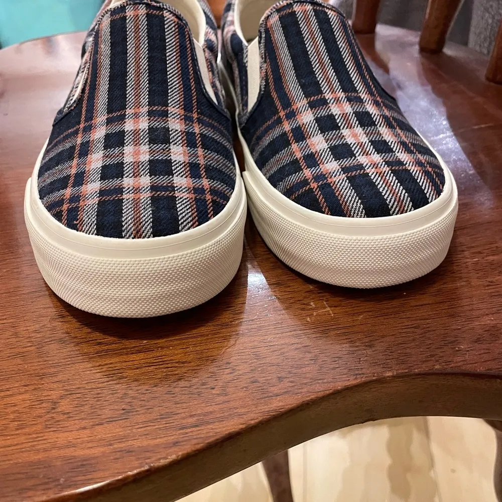 Taos Rubber Sole Canvas Sneakers 6.5 Blue - Image 7