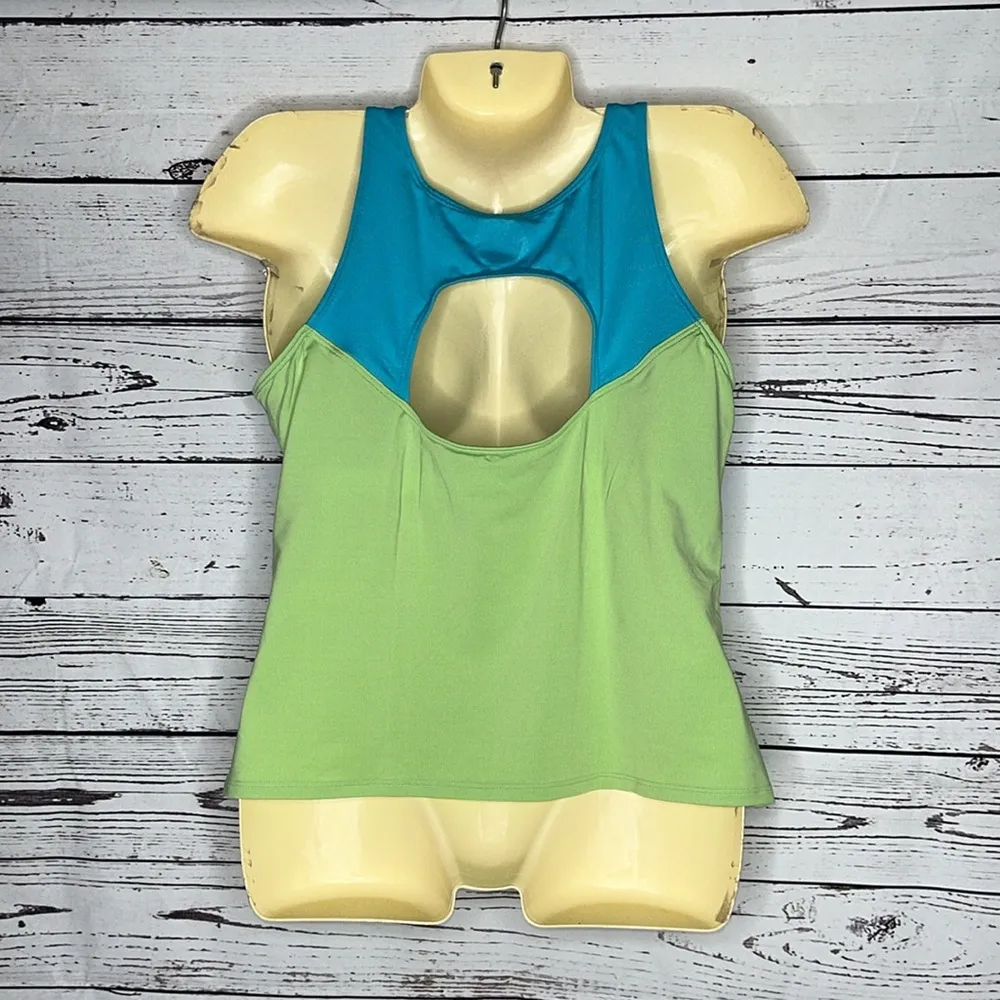 Under Armour Size XL Blue & Green Colorblock Athletic Tank Top w/ Shelf Bra - Image 2