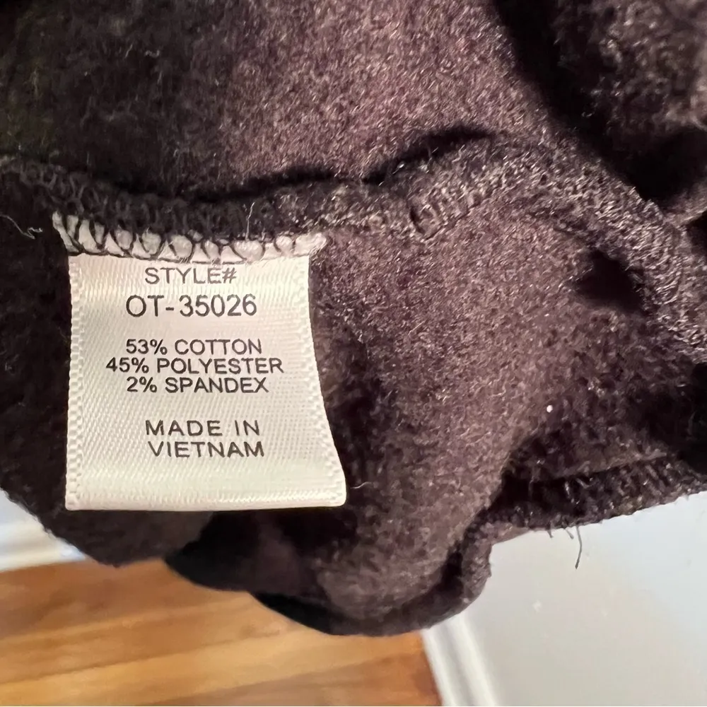 Zenana Star Print Hi-Low Sweatshirt Black White - Image 11