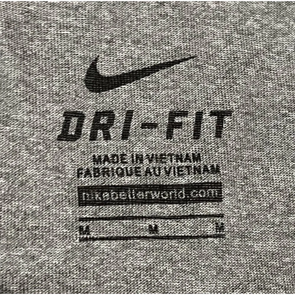 NWT Nike Dri-fit Women's Fresno State Bulldogs Short Sleeve crewneck Tee Gray M - Image 4