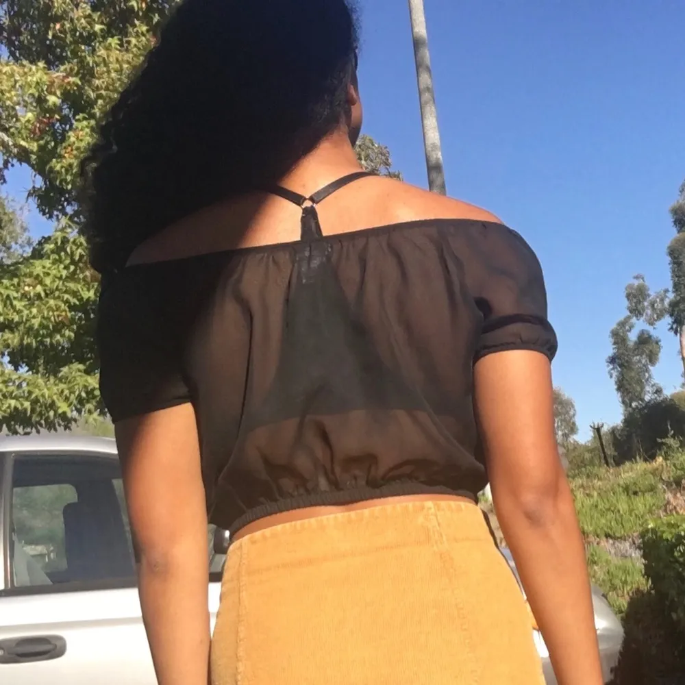 Off the shoulder blouse - Image 4