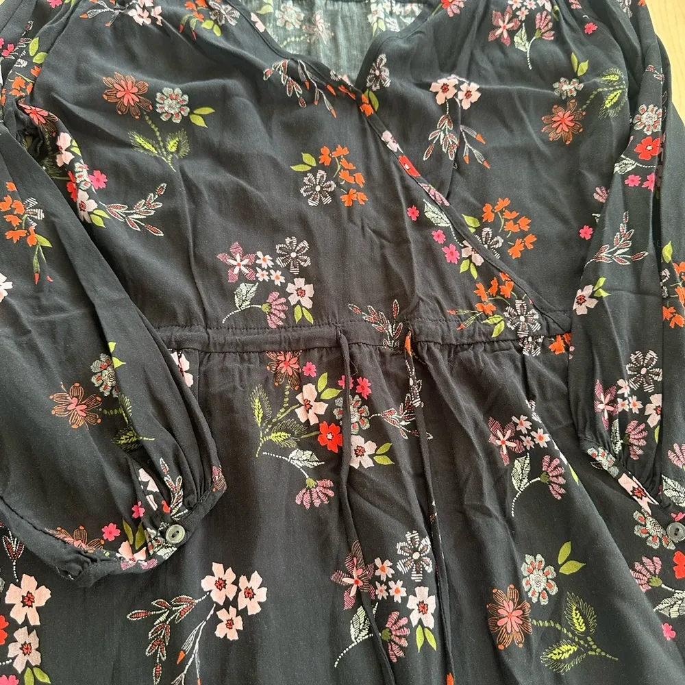 Velvet By Graham & Spencer Danay Floral Challis Wrap Dress - Image 4