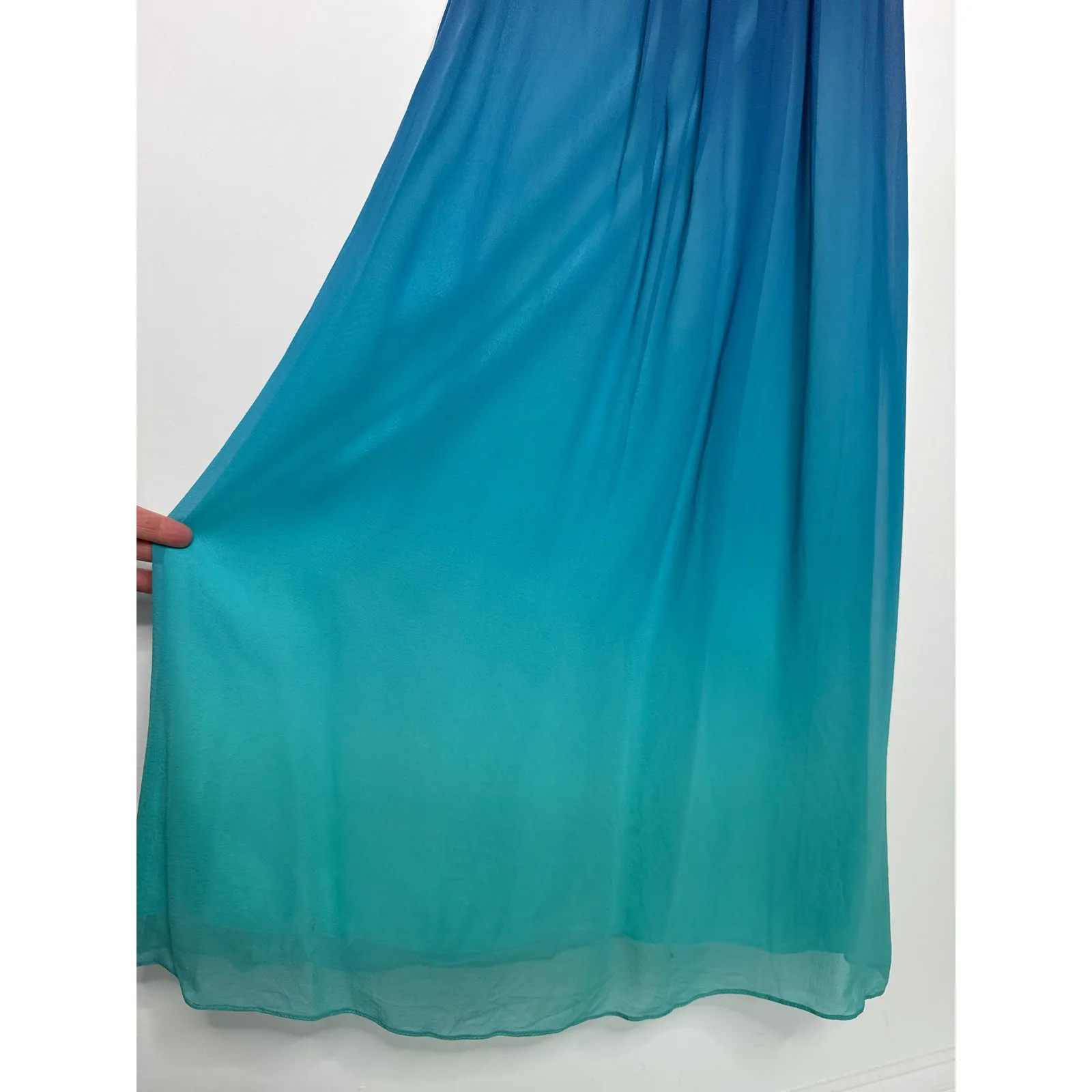 2000s BCBG Max Azria Teal Blue Ombre One-Shoulder Chiffon Evening Gown – Size 0 - Image 6