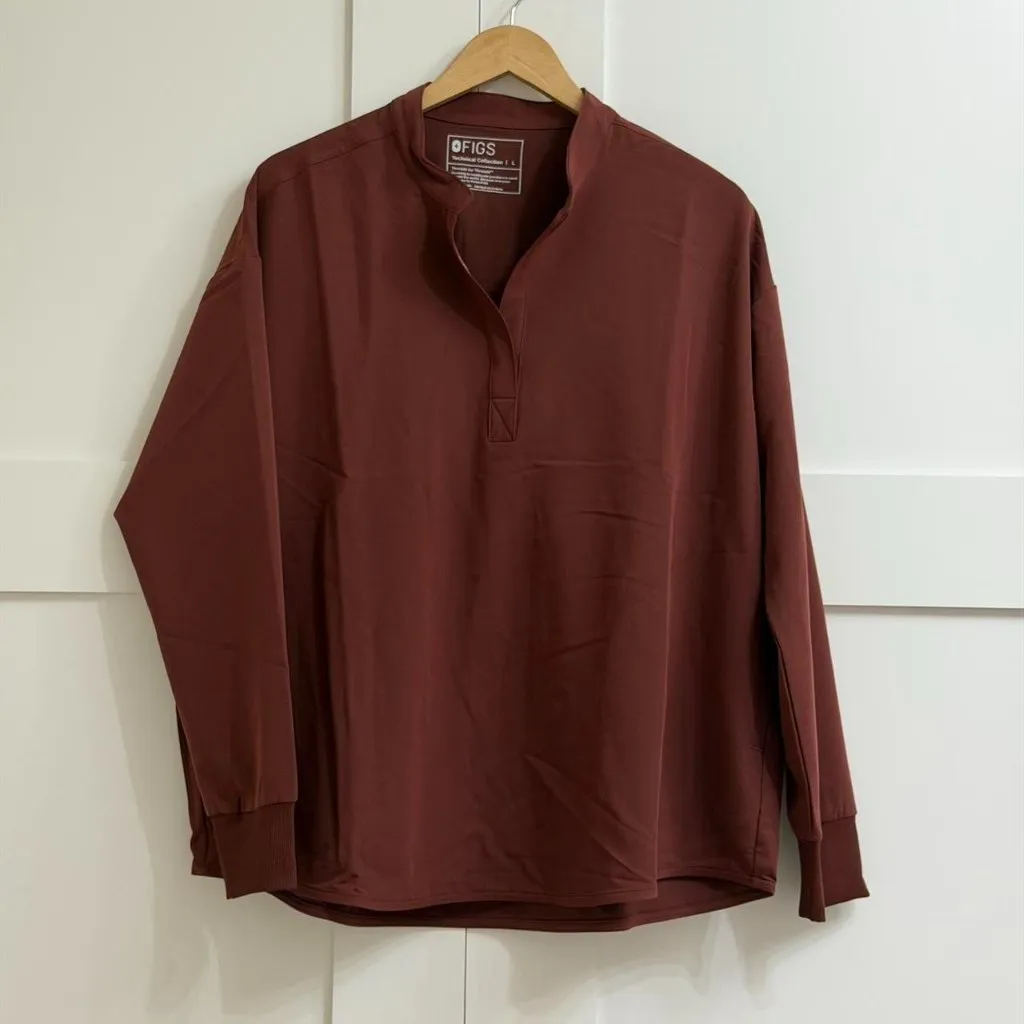 Figs Rafaela Oversized Longsleeve Scrub Top in Walnut, Size Large - Image 8