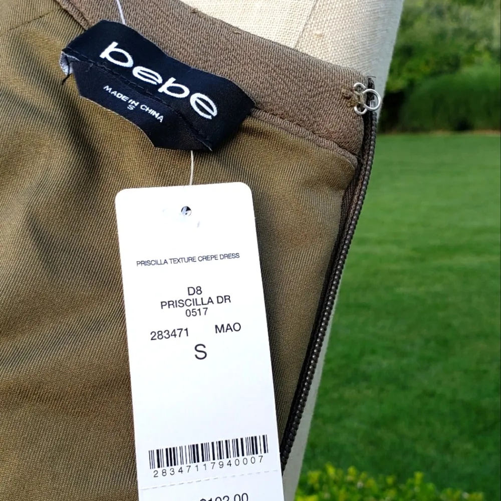 bebe Priscilla Texture Crepe Dress - Image 8