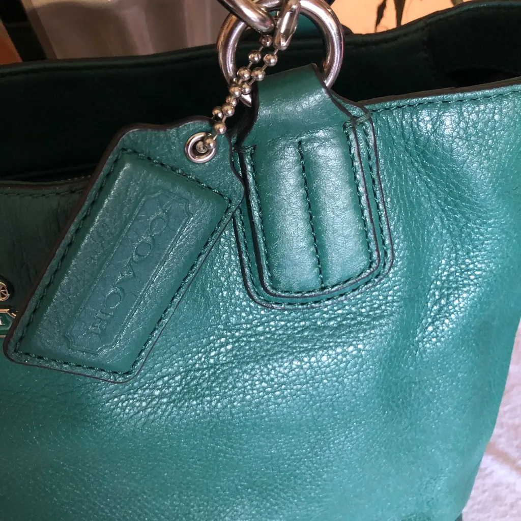Coach Madison Green Shoulder Bag - Image 7