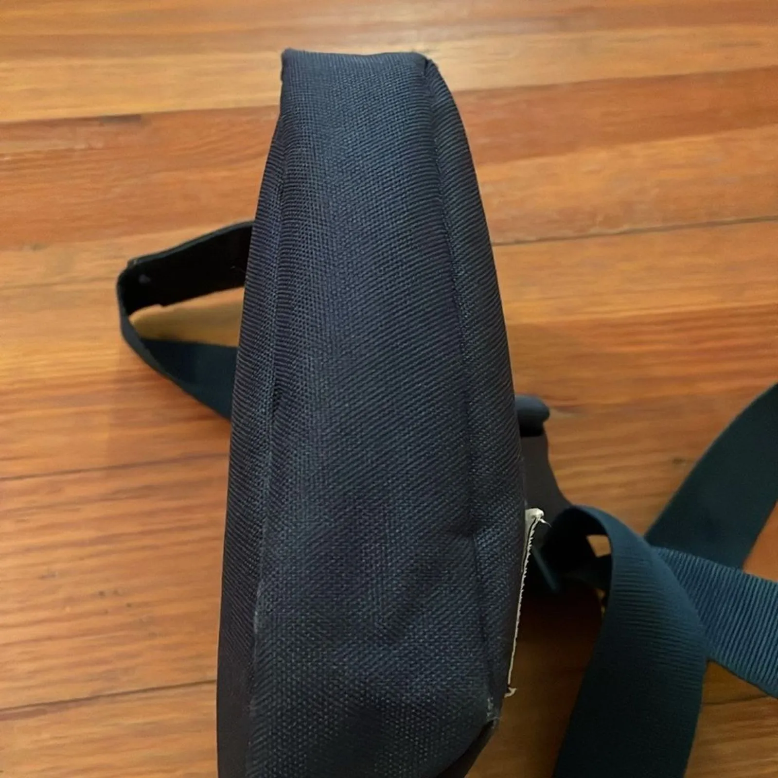 Herschel Supply Company Navy Blue Hip Pack Bag Unisex One Size Fanny Pack Travel - Image 4