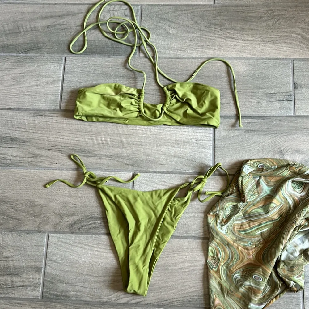 Green bikini set with sarong Size L - Image 2