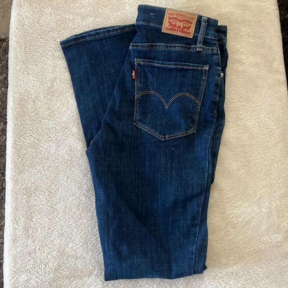 EUC Levi’s 725 Jeans - Image 3