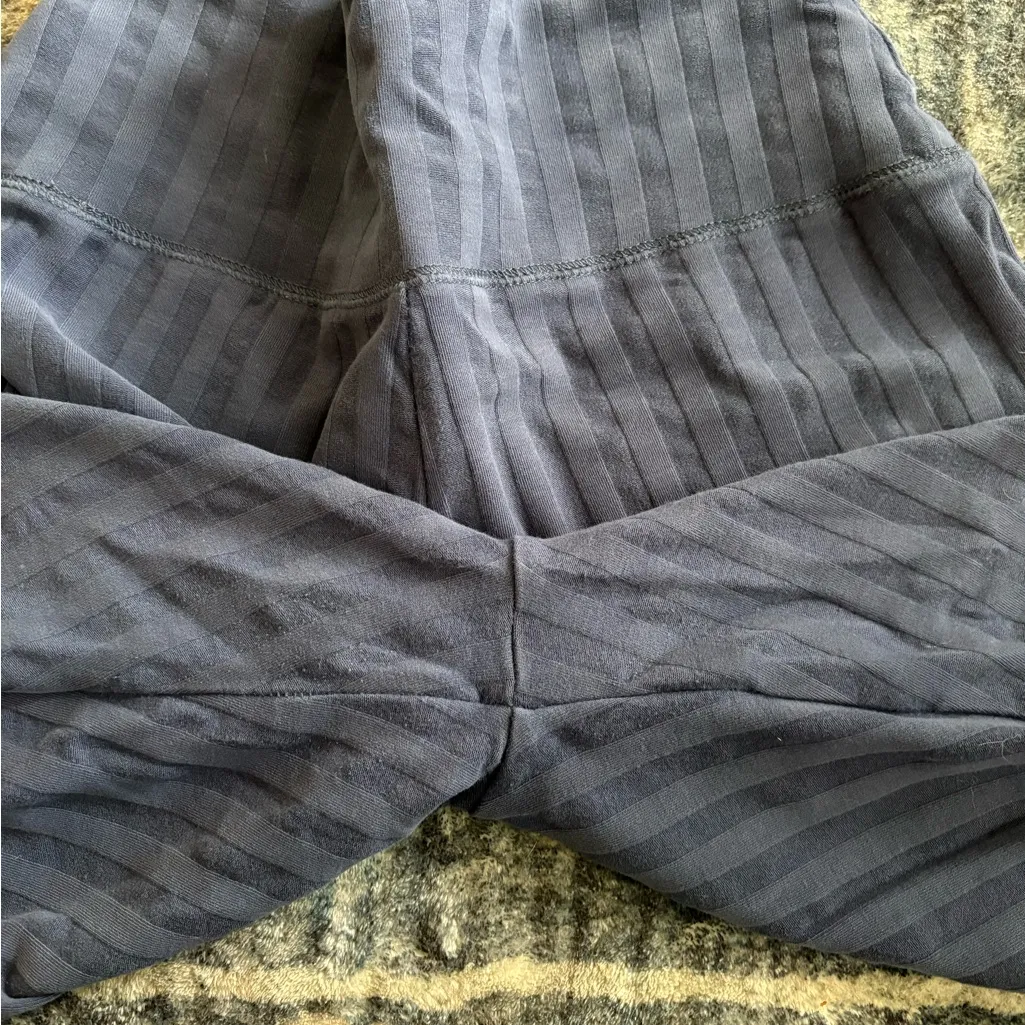 Aerie Offline OG Groove 7” Bike Short in Fresh Bright - Image 5