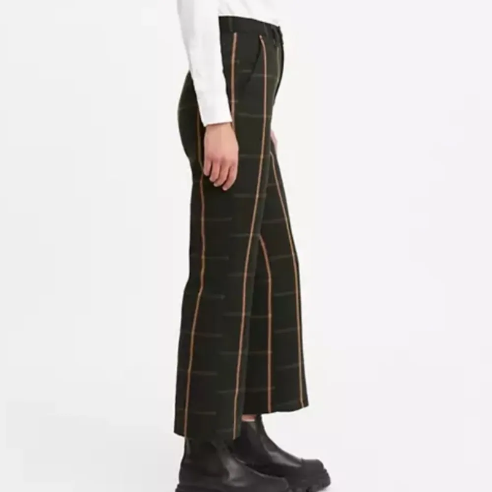 Levi's Math Club Flare High Waisted Trouser Pant Black Bonnie‎ Plaid 27 X 29 - Image 3