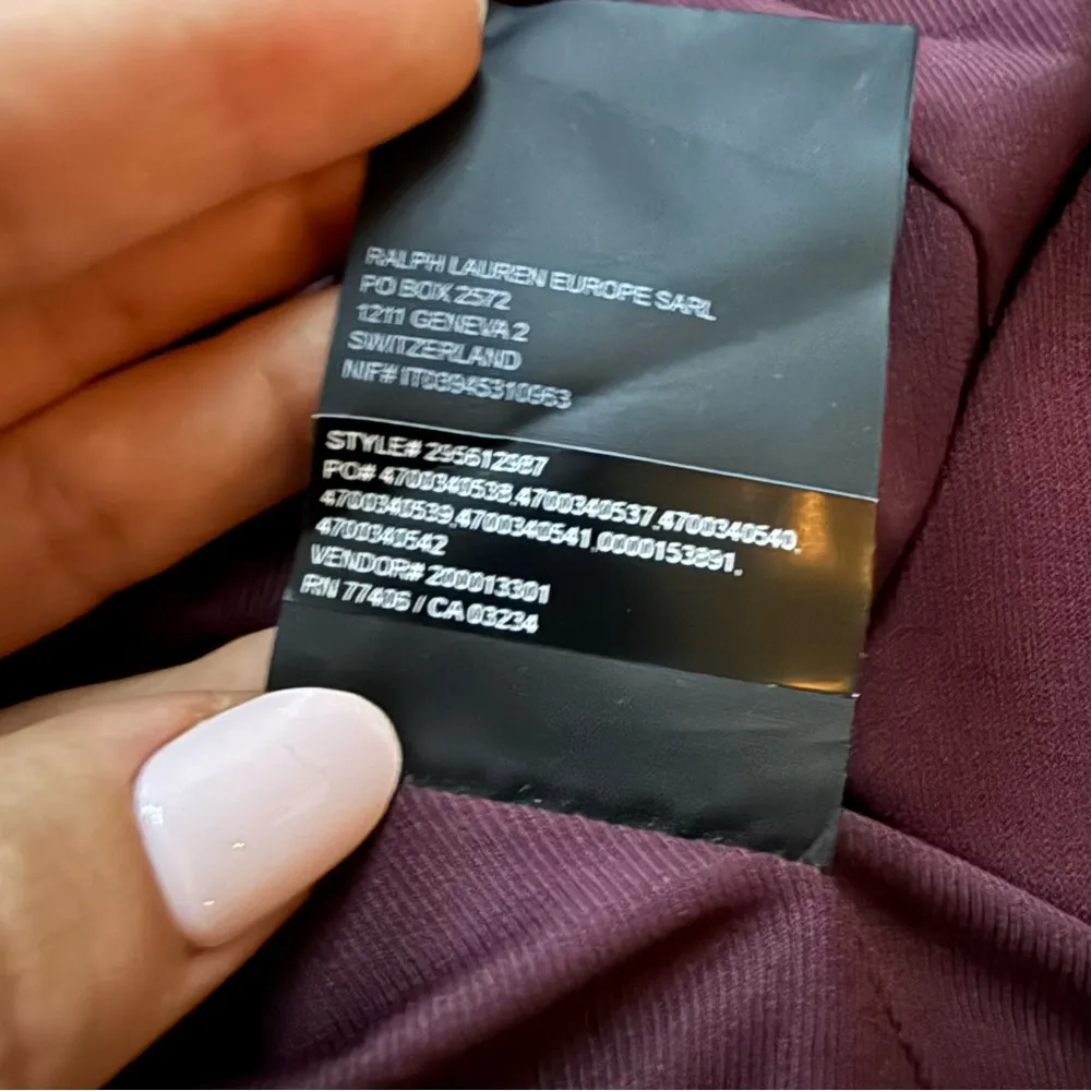 Club Monaco Burgundy Red One Button Blazer Jacket - Image 9