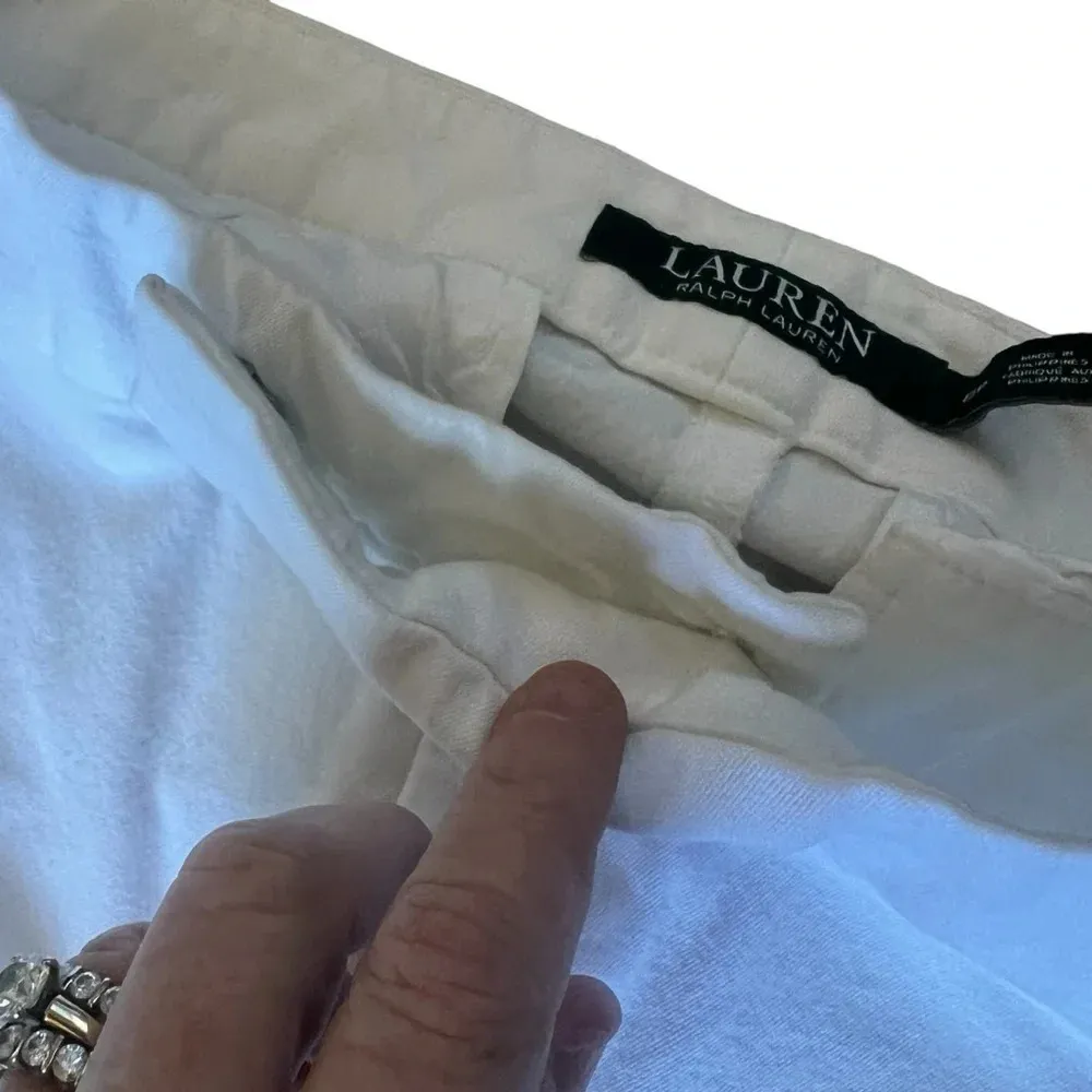Lauren Ralph Lauren white stretch ankle trouser with back pockets size 8 petite - Image 4
