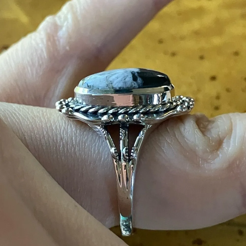 White Buffalo Sterling Silver Ring Size 7 Black - Image 3