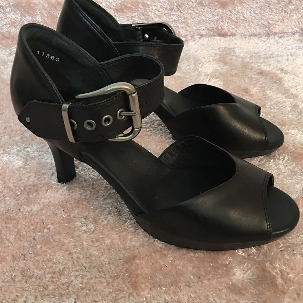 Leather oversized buckle strap peep toe heels! EXTREME COMFORT - Image 2