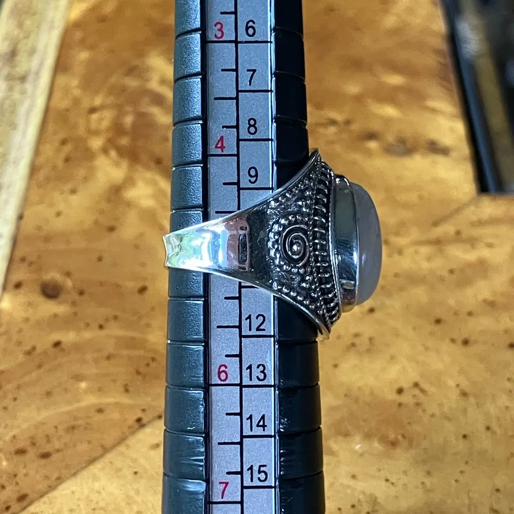 Natural Rainbow Moonstone Sterling Silver Cocktail Ring Size 5 - Image 9