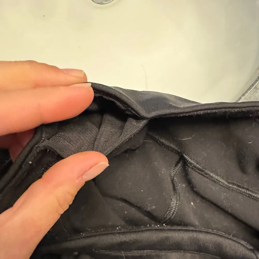 Lululemon size‎ 8 black jogging pants - Image 6