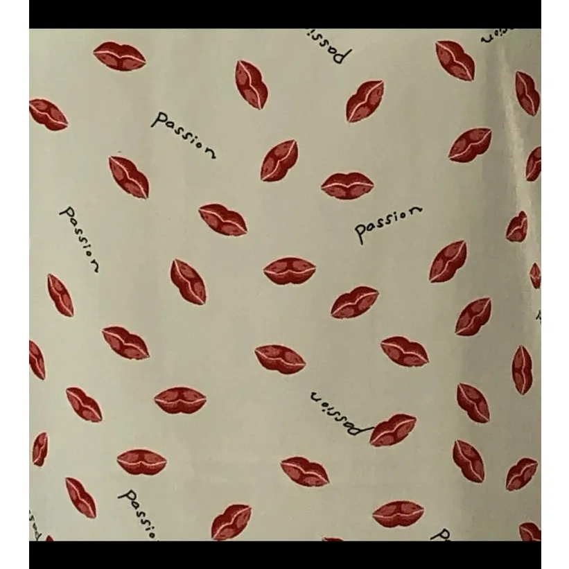 Red Hot Lips "PASSION" Cami Blouse XL Cream Red Lips Whimsical Sleeveless - Image 6