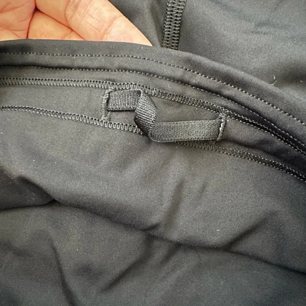 Lululemon Base Pace High-Rise Tight 25"
Black size 6 - Image 7