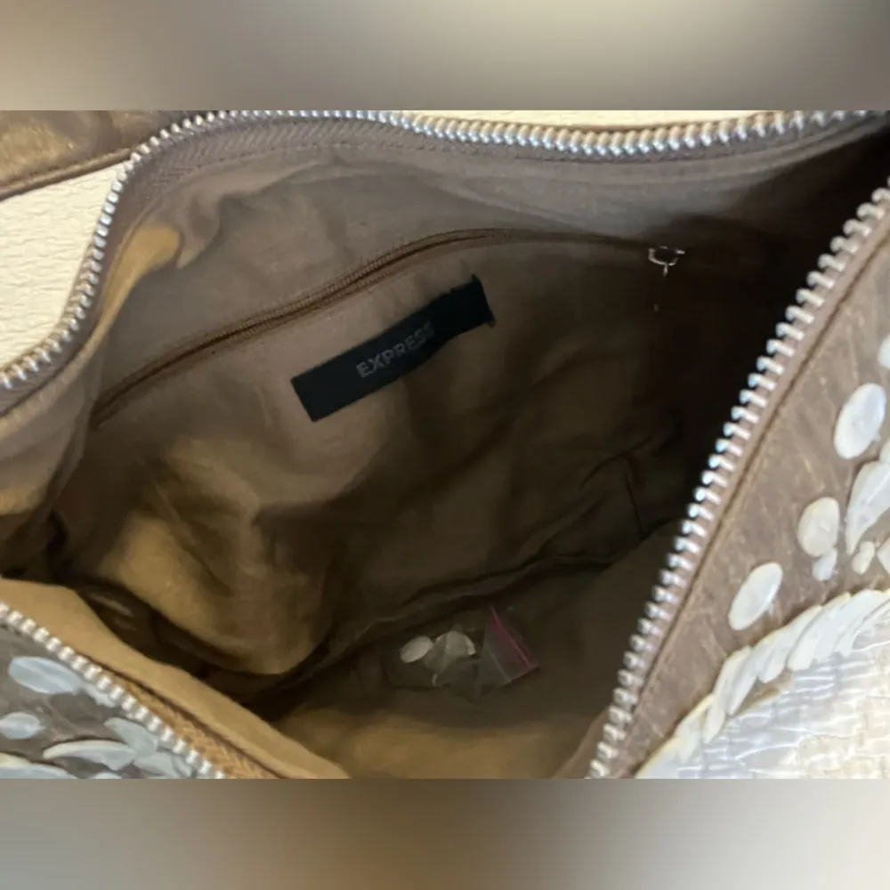 Y2K Beaded Shell Shoulder Bag Brown - Image 11