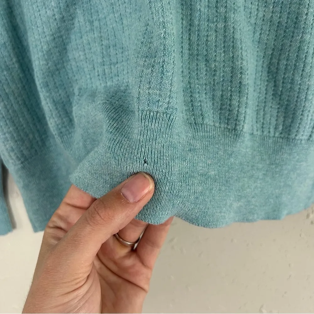 Banana Republic Factory Teal Lightweight Sweater Casual Office Medium Green - Image 4