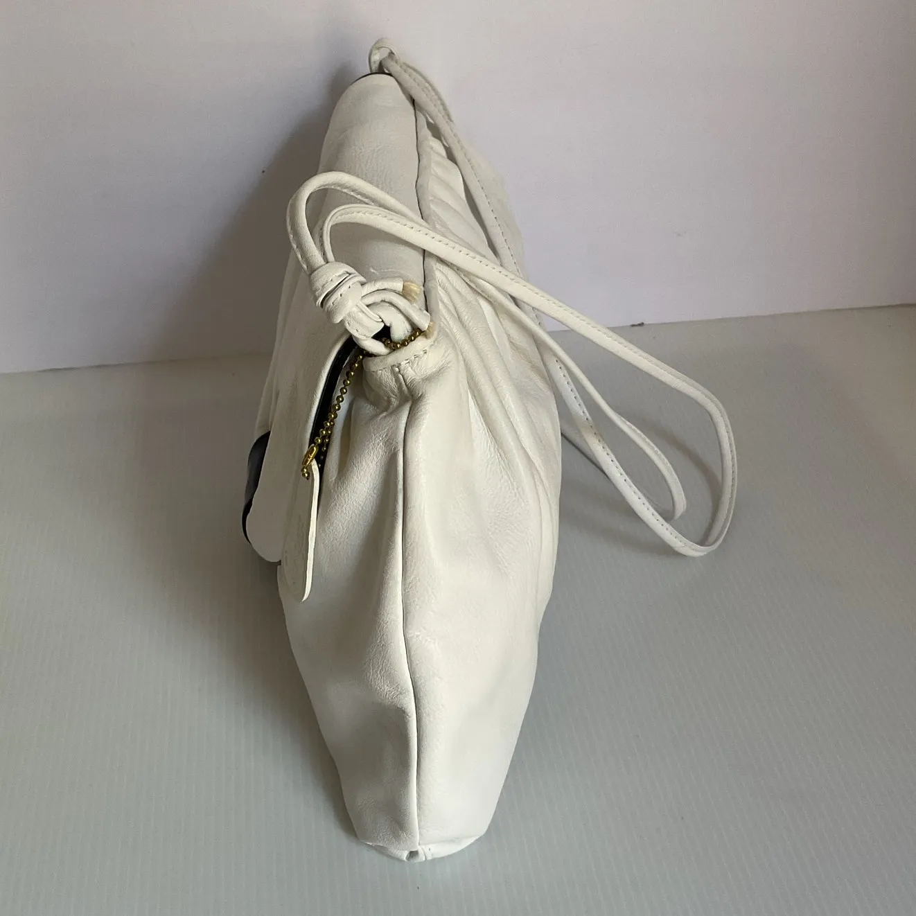 Vintage Aspects 90s Y2K Style White Faux Leather Shoulder Bag Ruched Flap Purse - Image 6