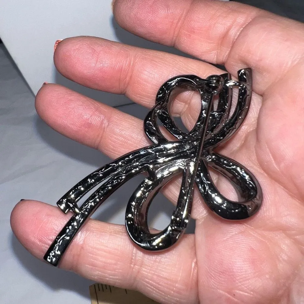 Vintage Gunmetal‎ and Rhinestone Faux Pearl Brooch Silver - Image 7