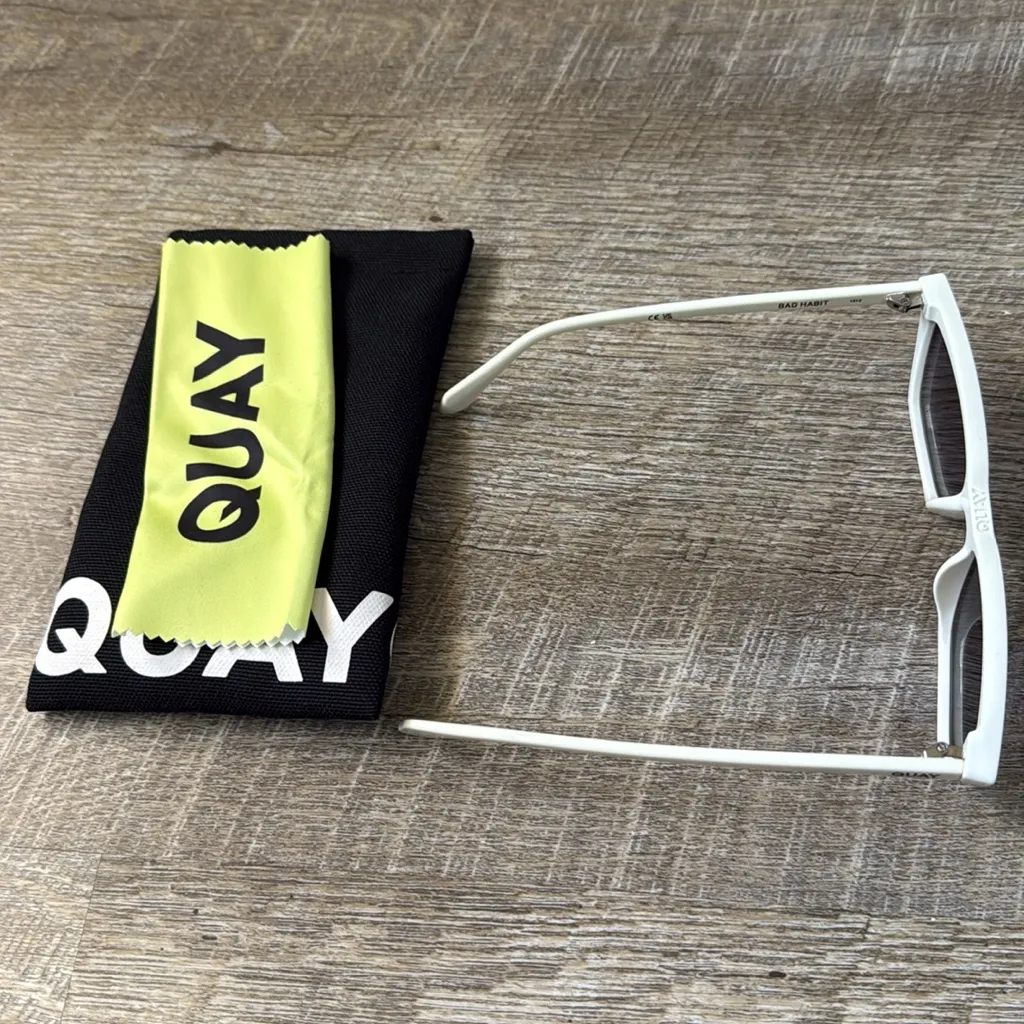 QUAY Bad Habit Sunglasses In Bone - Image 2