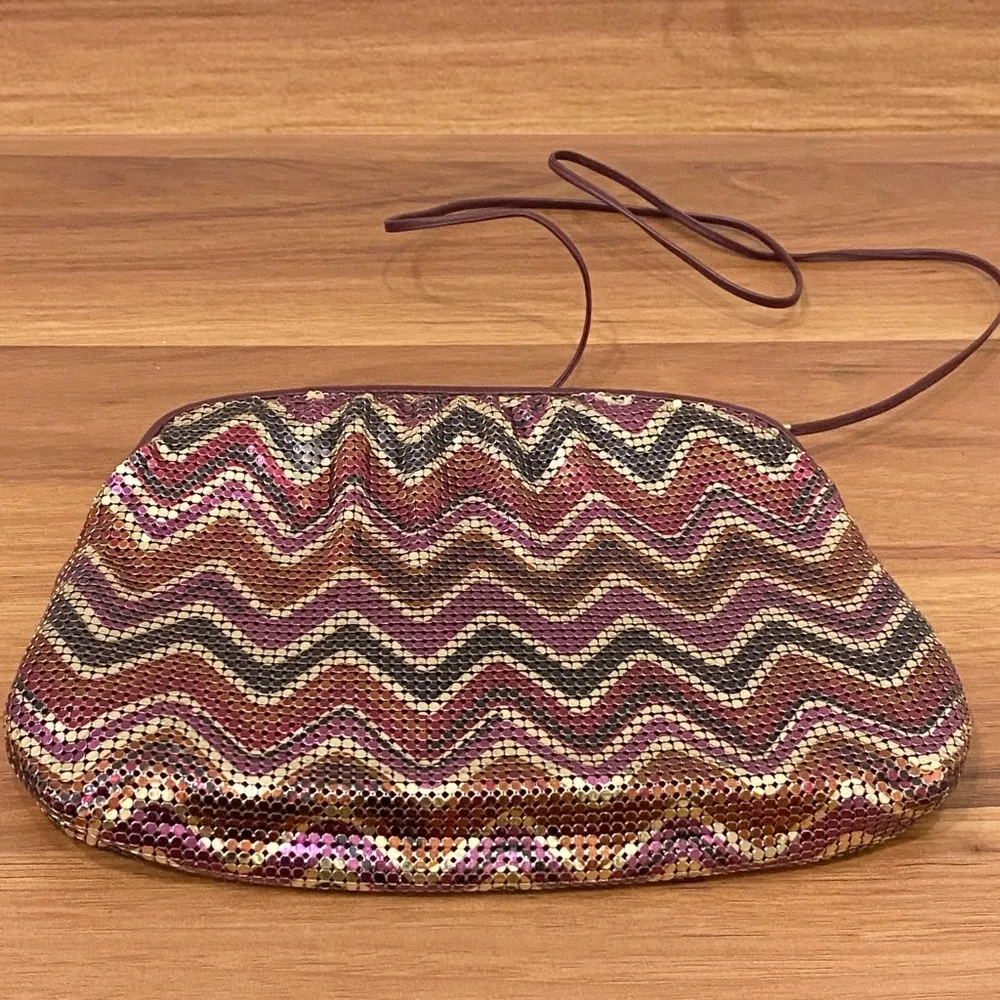 Vintage WHITING & DAVIS Plum Metallic Chevron Mesh Crossbody Shoulder Purse Bag - Image 3