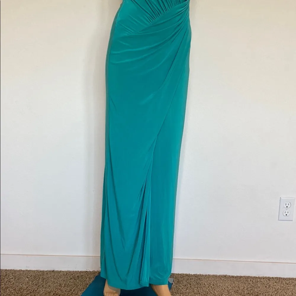 Elegant Teal Evening Gown - Image 3