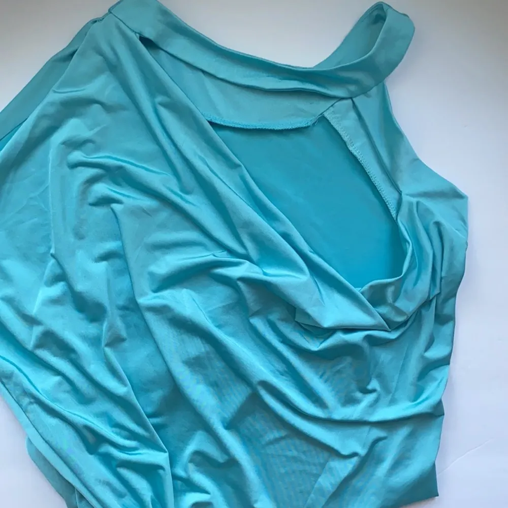 NWT Forplay sexy asymmetric fitted club top, size S - Image 5