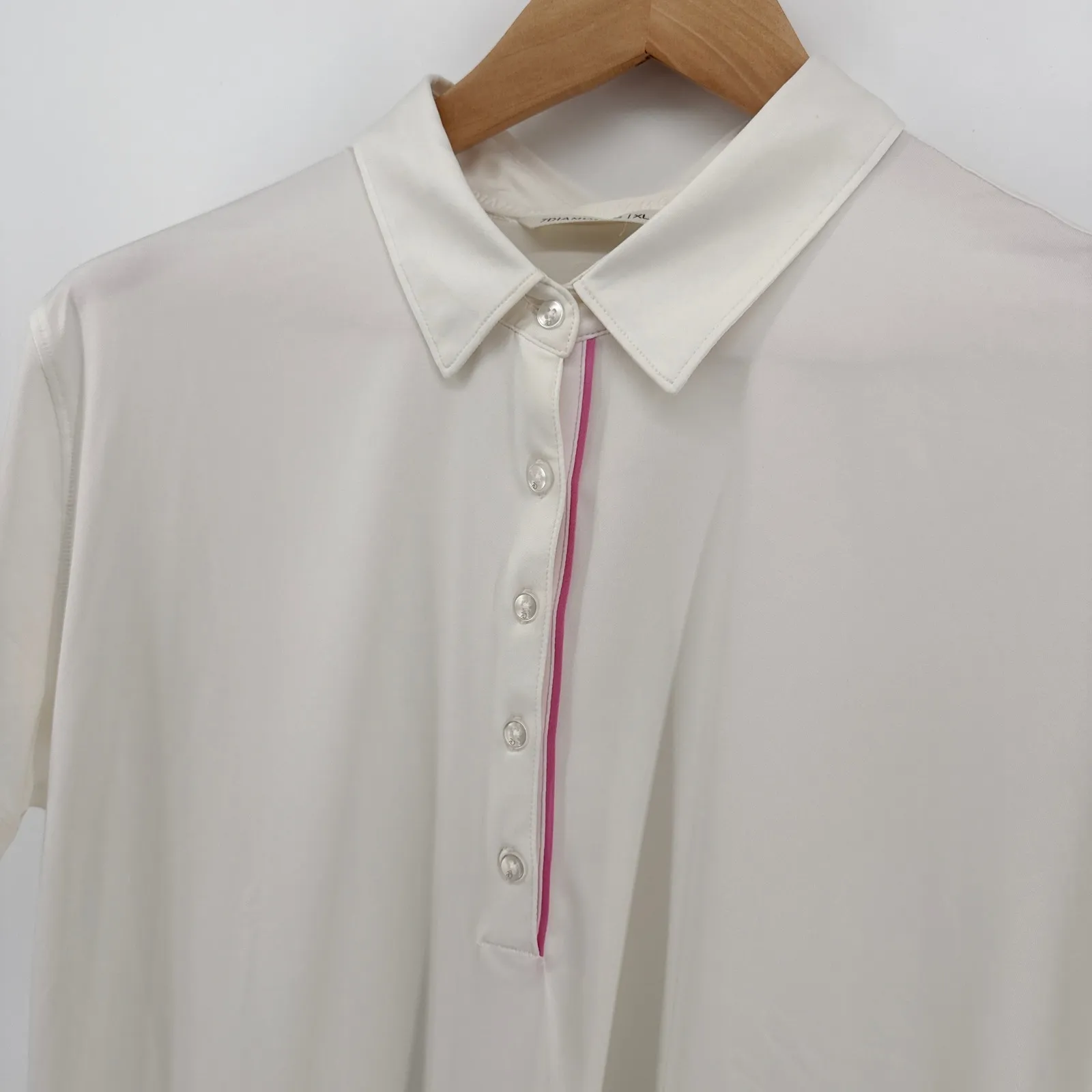 7 Diamonds Womens Capri Polo XL White Short Sleeve Shirt Pink Trim 4 Way Stretch - Image 3