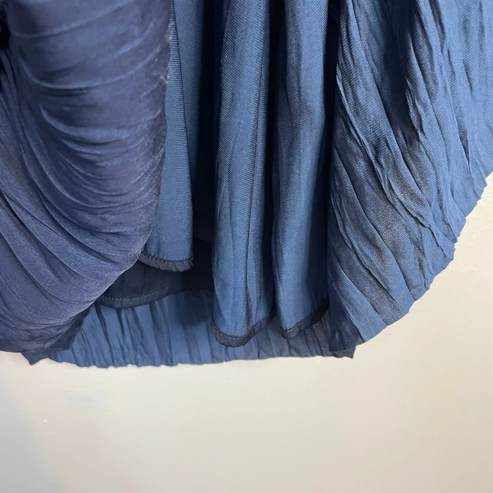 White House Black Market Satin Surplice Sleeveless Tiered Midi Dress Navy XS New - Image 11