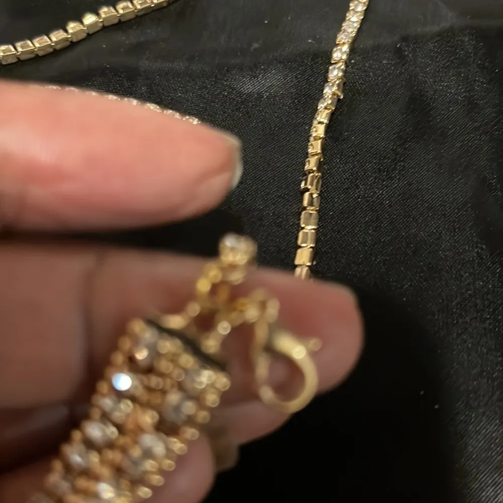 Crystal necklace with long solitaire chain. Double row of Ian odd other knot - Image 6