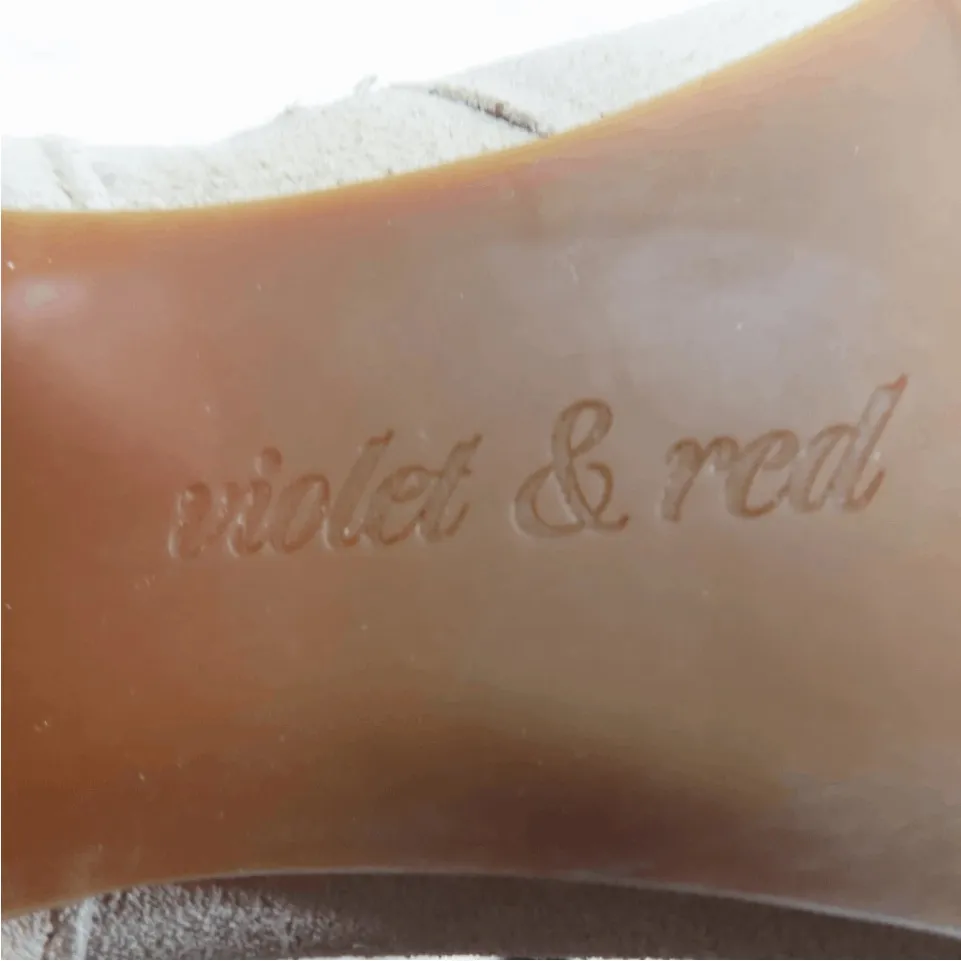 Violet & Red Loaded Knit Cuff Bootie Tan NWT Side Zip 2.5” Heel Size 8 - Image 6