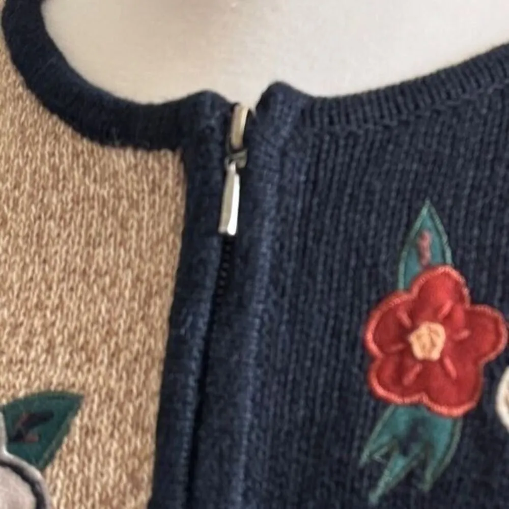 Vintage Fall Sweater leaves berries whimsical large grandma core‎ patchwork Black - Image 7