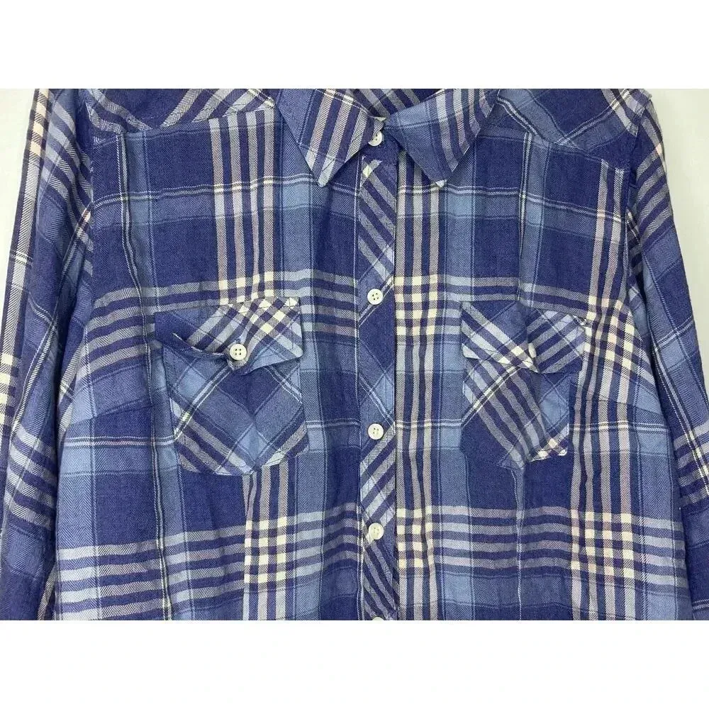 Torrid Plaid Button Down Shirt Size 3 22/24 Lightweight Flannel Blue Fall - Image 4