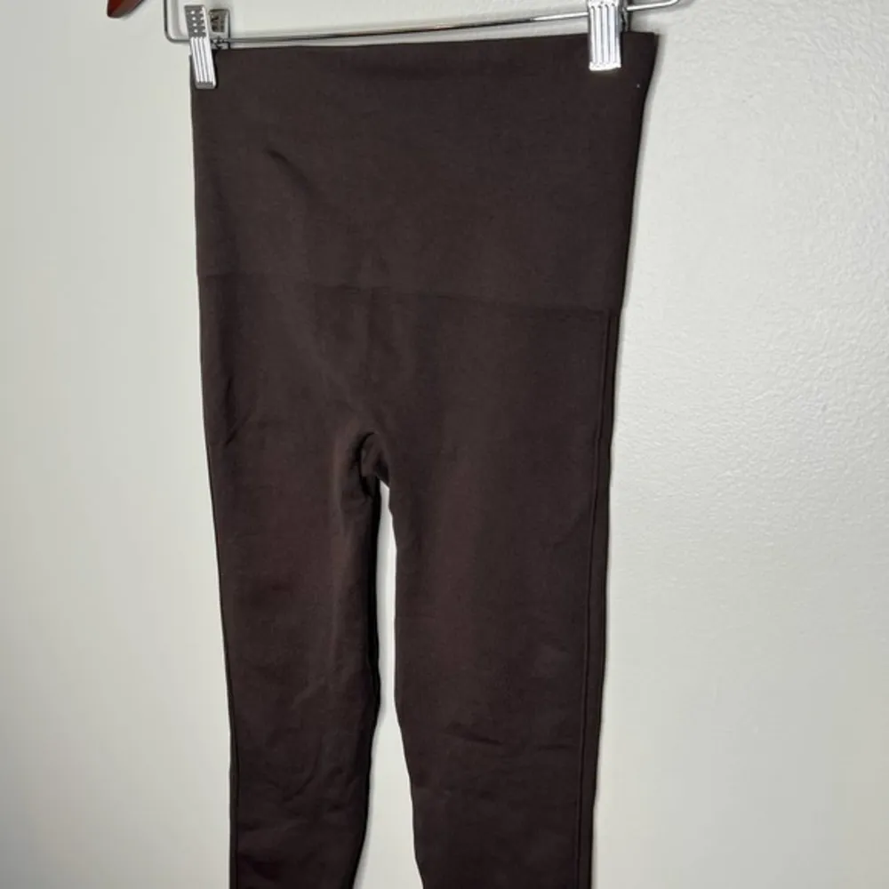 Spanx dark brown pull on legging tights pants size medium - Image 2